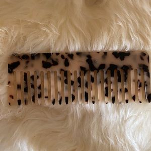 COPY - Machete No. 2 Comb. Never used. Tortoise shell.